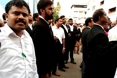 Kerala lawyers-media standoff: TVM bar forum suspends 9 advocates for representing journalists