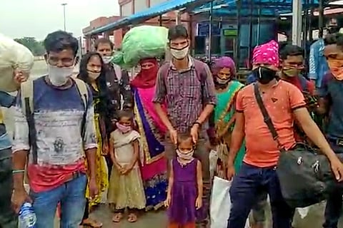 Madhya Pradesh-bound migrant families from Bengaluru stranded in Gorakhpur