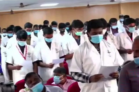 Students taking the Charaka Shapath oath at Madurai Medical College