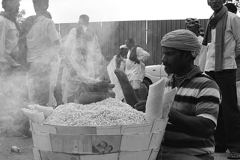 Marking attendance at protests across Bengaluru – the story of a puffed rice seller