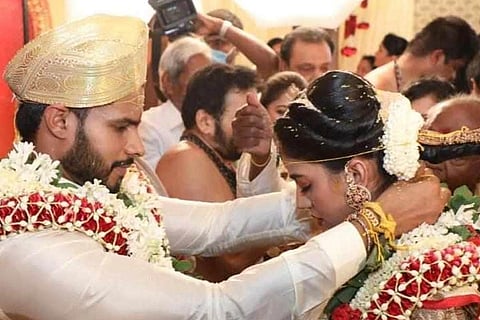 Social distancing takes a break as Nikhil Kumaraswamy gets married to Revathi
