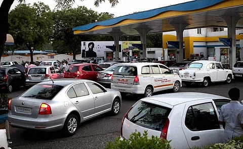 Fill tanks on weekdays, many petrol pumps may stay shut on Sundays starting May 14