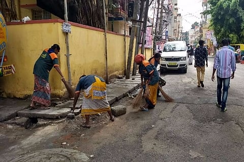 Seven held for sexually harassing B’luru civic workers, BBMP contractor at large