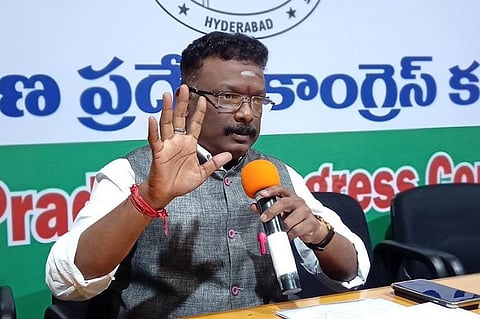 Telangana polls: EC mulls pink polling stations for women, Cong says move favours TRS