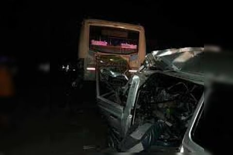 Six die in road accident as minivan crashes into bus in Tamil Nadu