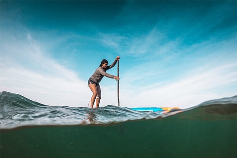  Meet Tanvi, 18-yr-old Mangaluru surfer and India's first woman stand-up paddleboarder