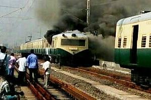 Train from Bengaluru to Jamshedpur catches fire in Andhra, no casualties reported 