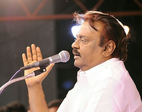 தேமுதிகவின் தனித்து போட்டி அறிவிப்பால் யாருக்கு நன்மை ? யாருக்கு நஷ்டம் ?