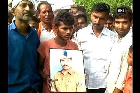 Discrimination: Soldier’s Funeral Reveals India’s Outsize, Outcaste Problem