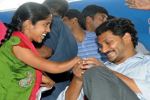 YSRC protests 'illegal' irrigation projects by Telangana govt, Jagan fears water 'wars'
