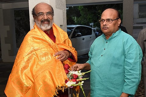 ‘South states could lose Rs. 8K crore due to 15th FC’: Thomas Isaac meets AP FM