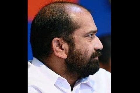 Phones of top leaders including Kerala CM’s being tapped, alleges Congress MLA 