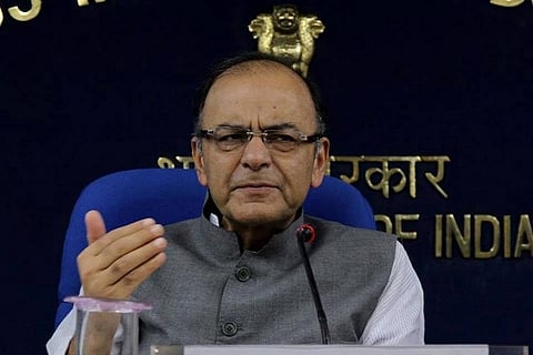 ‘Cong thinks only one family can rule India’: Jaitley slams party on K’taka CM weeping
