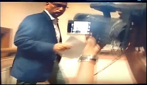 Arvind Jadhav running away