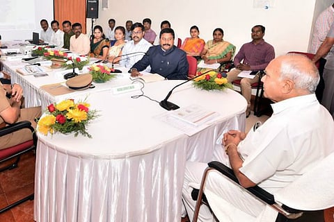 Casual meeting or Governor's overreach? Purohit’s meet with TN govt officials raises eyebrows 