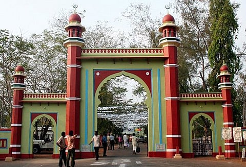 Youth Commission bars Kozhikode Farooq college from gender discrimination in campus