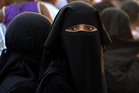 Muslim woman asked to remove hijab during Hindi exam by school in Tamil Nadu