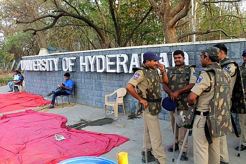 JNU students delegation meets NHRC, demands action over crackdown in HCU