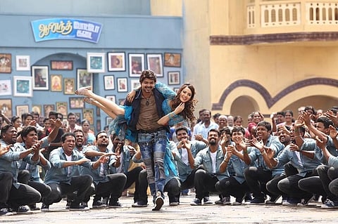 Distributors of 'Bairavaa' issue legal notice to protesting theatre owners in Kerala