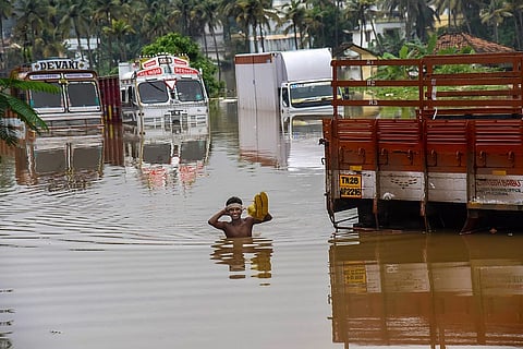 Kerala floods: National and state highways cleared in several districts 