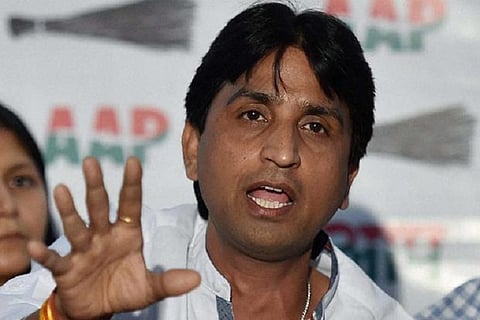 Kumar Vishwas remains in AAP, MLA who accused him of causing rift suspended 