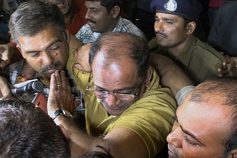  Drama on Live Tv: Watch businessman who declared Rs 14000 cr black money get arrested
