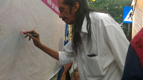 Women journalists join ‘avalkkoppam’ campaign in Kerala in solidarity with assaulted actor 