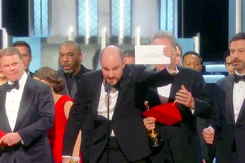 Video: Oscar 2017's historic faux pas moment- 'La La Land' mistakenly announced for Best Picture