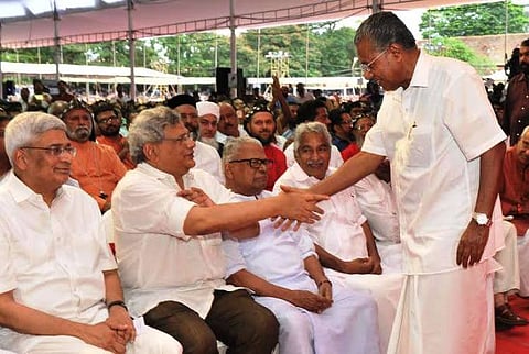 നിയമസഭയ്ക്ക് പുറത്താണ് ഇനി ത്രികോണമത്സരം