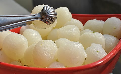 Odisha to form committees to counter Bengal's rosogolla claim