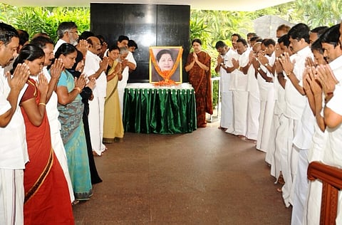 Jayalalithaa aftermath: Why it's reminiscent of MGR's death, except for one big difference