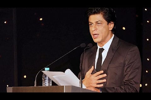 Mumbai police gives Shah Rukh Khan a clean chit in Wankhede Stadium brawl