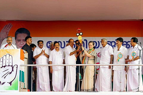 Kerala builder slaps notice on Sonia Gandhi for non-payment of dues worth Rs. 3 cr