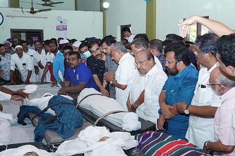 Kerala Chief Minister Pinarayi Vijayan paying his respects