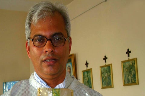 Sushma asks visiting Yemeni minister to help with release of abducted priest Fr. Tom Uzhunnalil