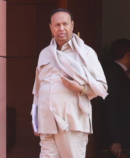 'Exposed its true nature': DMK hits out at Congress 'betrayal' in ...