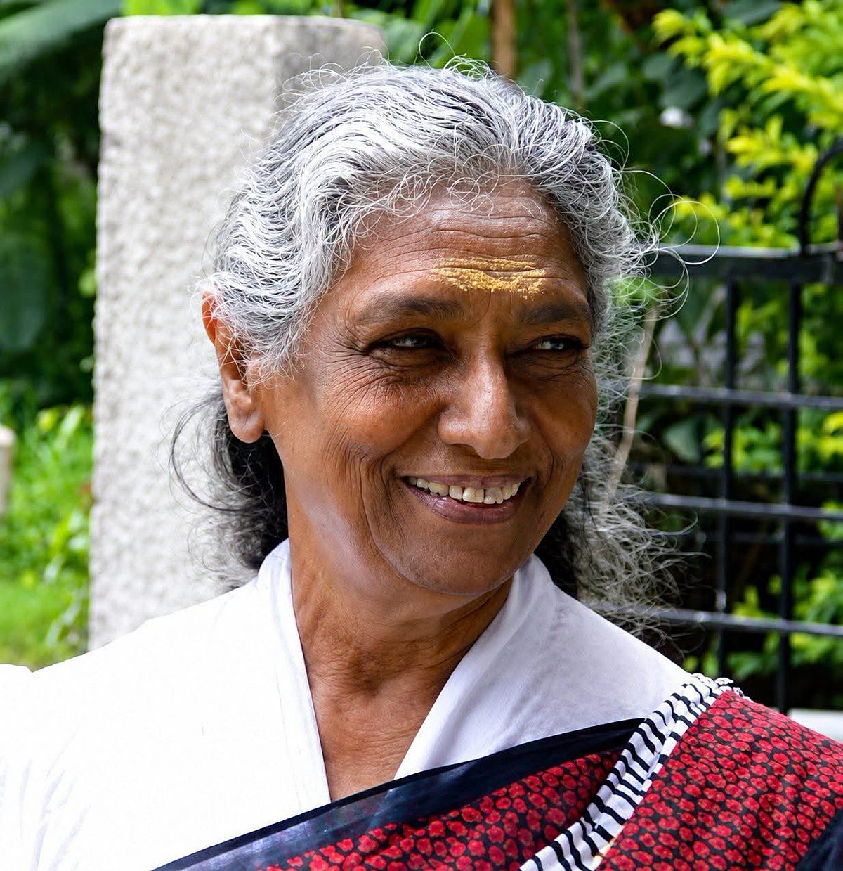 ‘Irreparable loss’: Condolences pour in for S Janaki from across politics and cinema