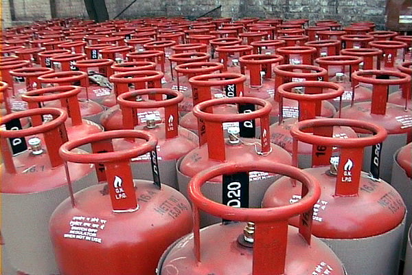 ‘Dear LPG customer’ warning SMS on subsidies sparks confusion, queries