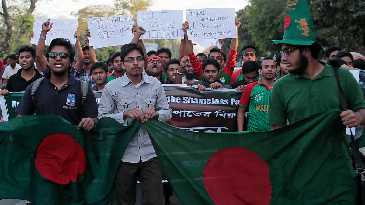 The verdict could cause major disruption in Dhaka for which the cops say they are prepared. (Photo: AP)