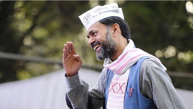 (Photo Courtesy: Yogendra Yadav/Facebook)