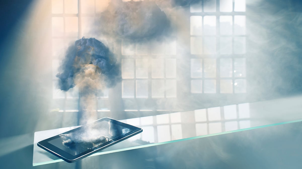 A diamond polisher from Surat was left with severe injuries after a mobile phone exploded in his pocket. (Photo: iStockphoto)