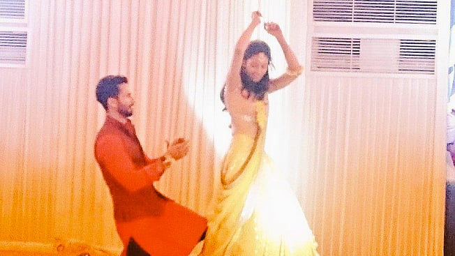Shahid Kapoor and Mira Rajput (Photo: Twitter/grihaatul)