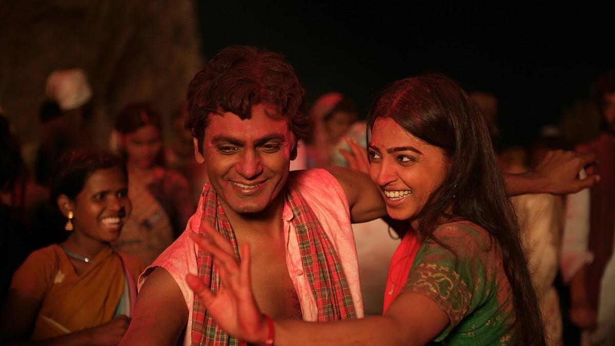 Nawazuddin Siddiqui and Radhika Apte are superb in the trailer of<i> Manjhi - The Mountain Man </i>(Photo: Youtube/<a href="https://www.youtube.com/watch?v=I9KAoTQlEWs">Viacom18 Motion Pictures</a>)