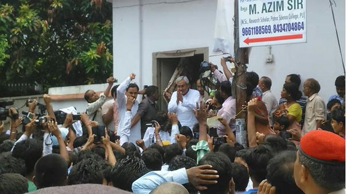   Nitish Kumar  trying to reach out to people through ‘har ghar dastak’ campaign launched on July 2 (Courtesy: @NitishKumar)