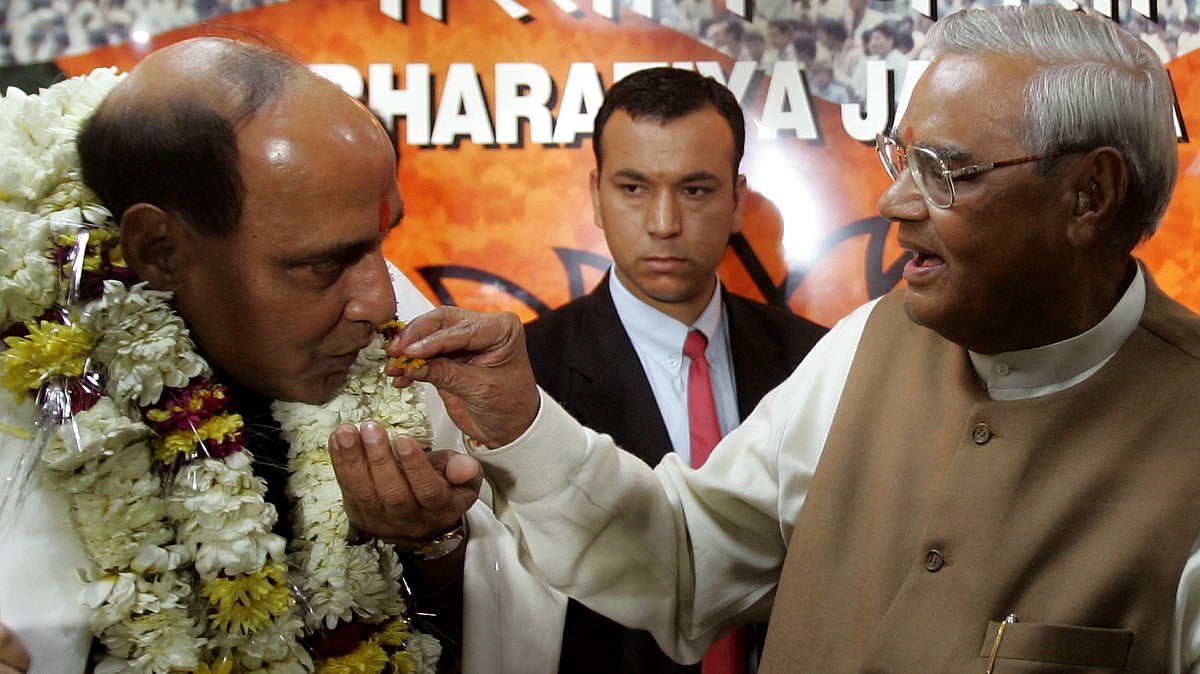 Former Indian PM Atal Behari Vajpayee with Rajnath Singh, New Delhi January 2, 2006. (Photo: Reuters)