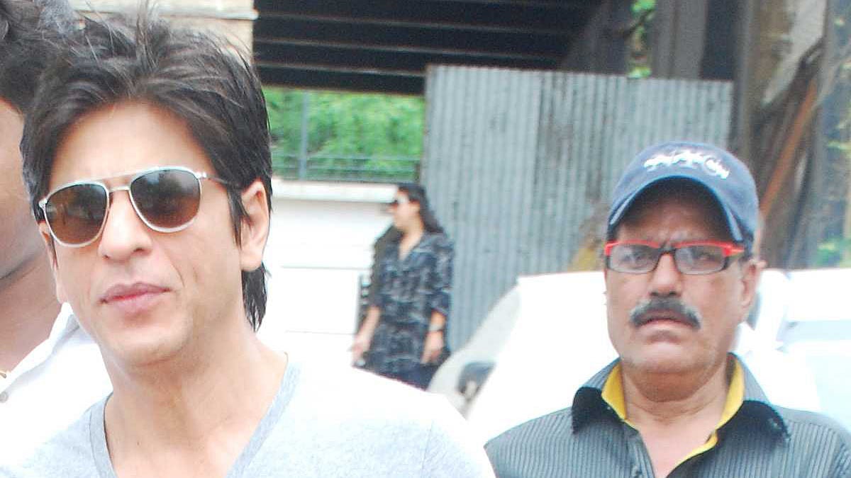 Shah Rukh Khan with Subhash behind him (Photo: Yogen Shah)