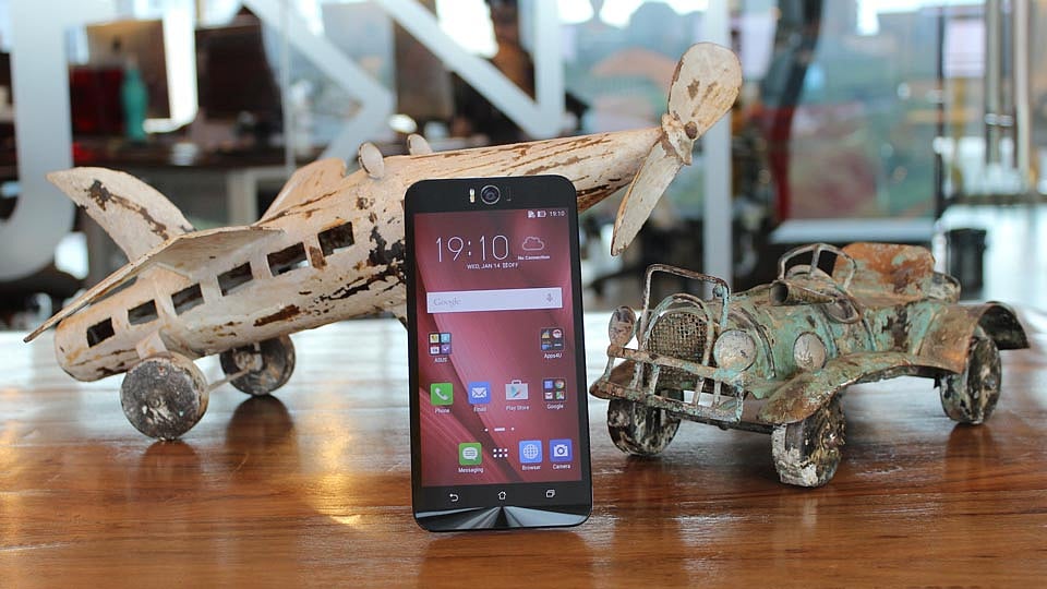 Asus Zenfone Selfie will be launched by Asus in India on August 6, 2015. There is no official confirmation on the price but the phone is expected to cost between Rs 20,000 – Rs 25,000.  (Photo: The Quint)