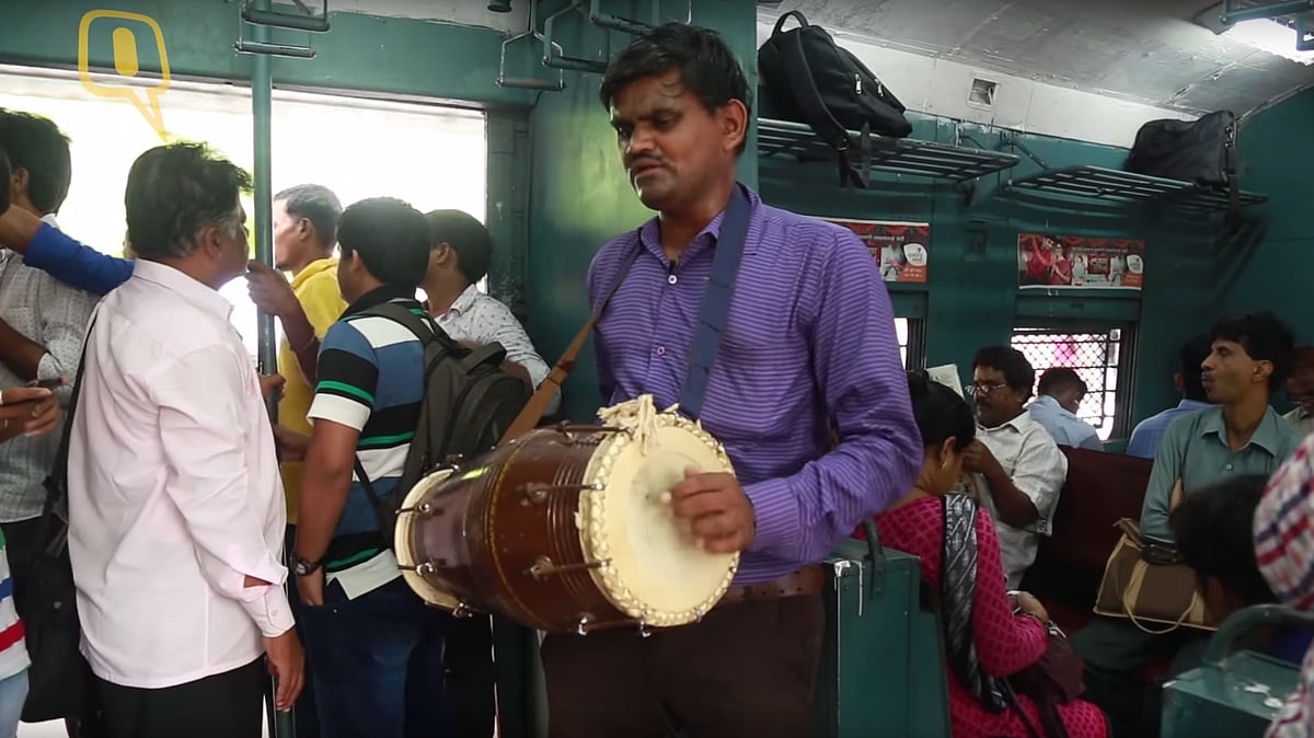 1200 -1500 beggars earn a living by singing in Mumbai’s local trains