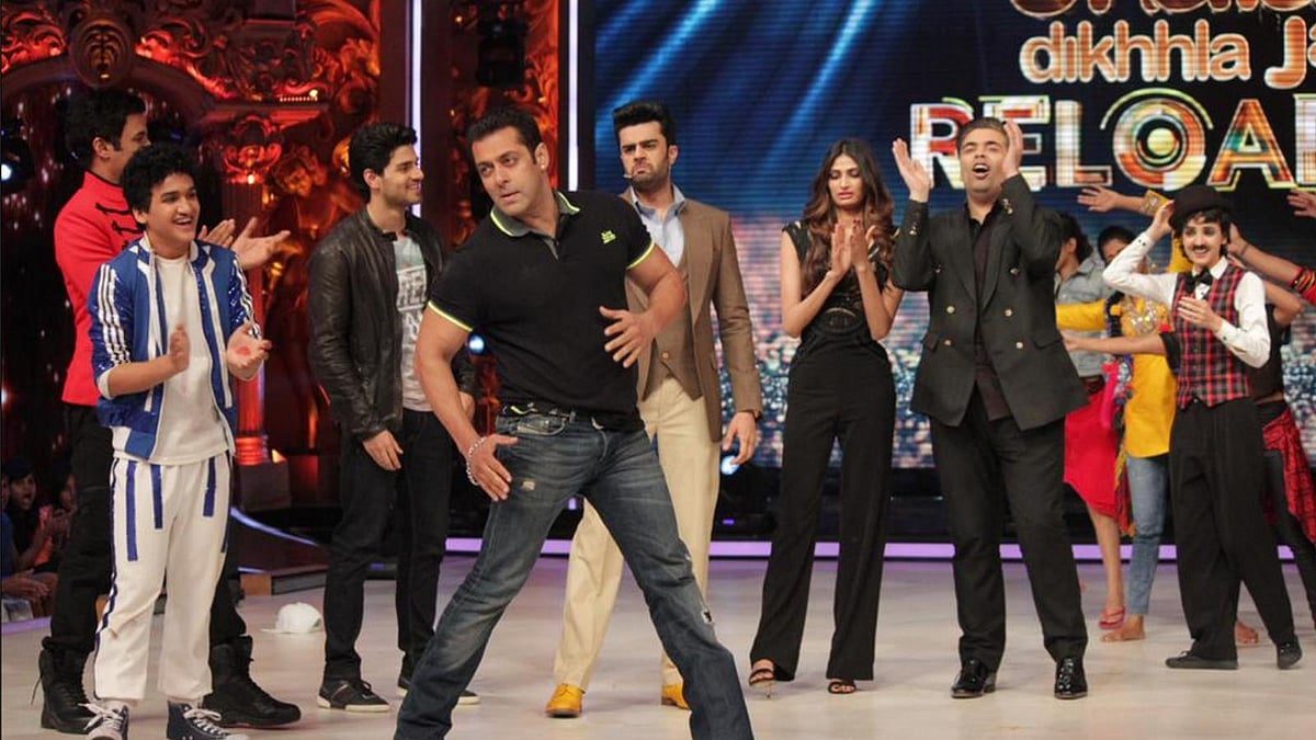 Salman Khan just being himself! (Photo: <a href="https://twitter.com/ColorsTV">Twitter/@ColorsTv</a>)