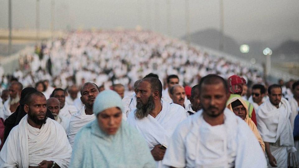 Muslim pilgrims make their way to cast stones at a pillar symbolising the stoning of Satan in a ritual called “Jamarat”. (Photo: PTI)